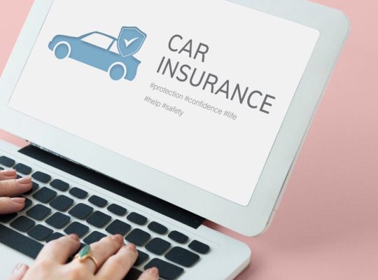 Souscrire une assurance auto en ligne : le meilleur moyen de faire des économies