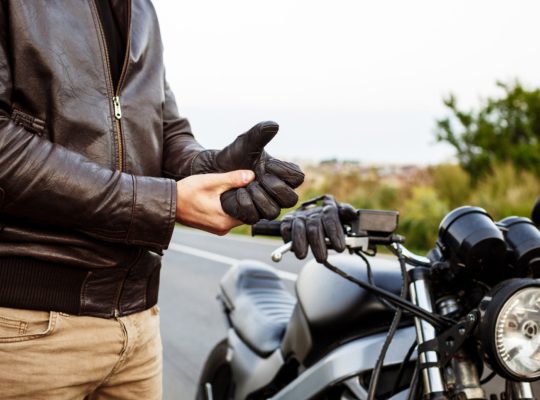 Assurance moto : astuces pour obtenir une cotisation avantageuse